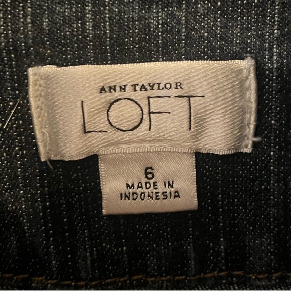 Ann Taylor Loft Women’s Jean jacket size 6 - Picture 4 of 4